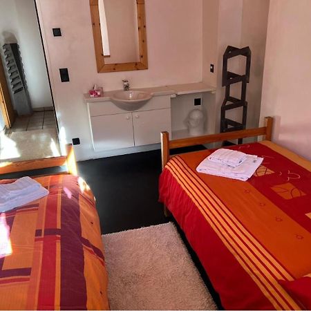 Chasa Crusch Hotel Sent Eksteriør billede
