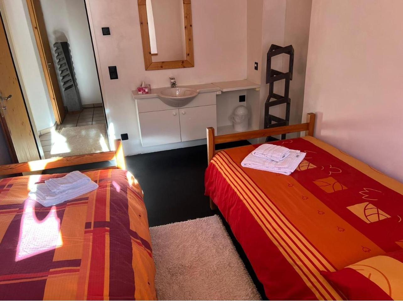 Chasa Crusch Hotel Sent Eksteriør billede