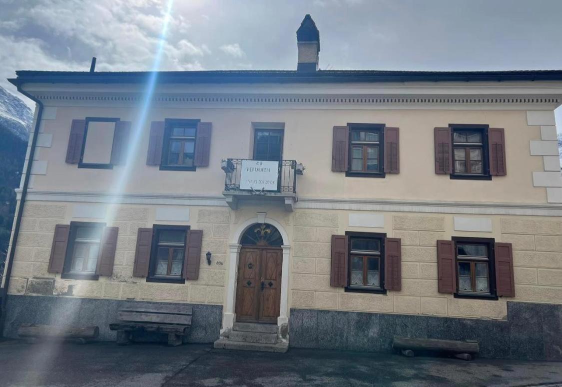 Chasa Crusch Hotel Sent Eksteriør billede